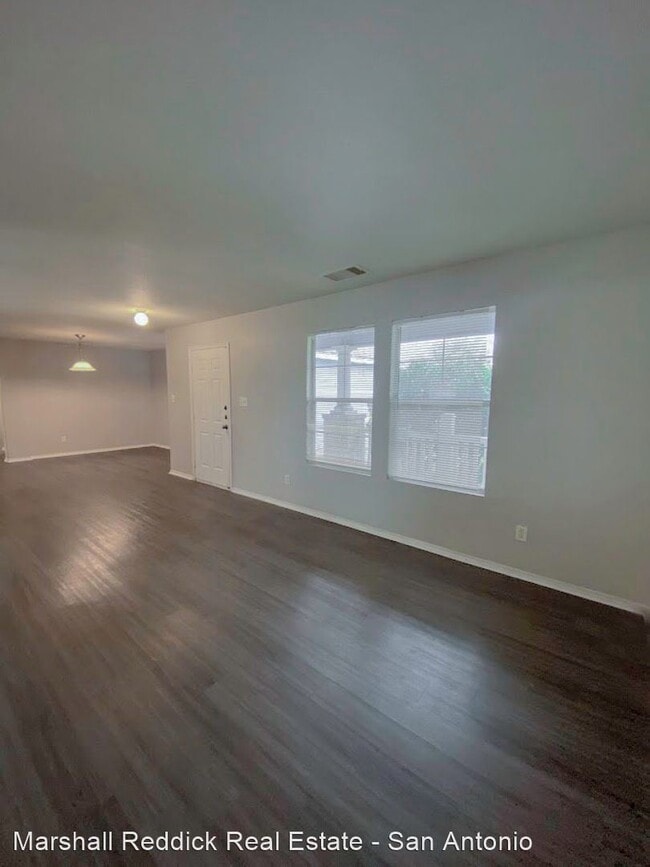 Building Photo - 3 br, 2.5 bath House - 1339 Sunbend Fls