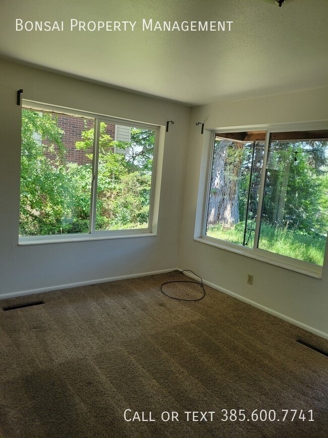 Photo - 1050 E 400 S-5 Apartment