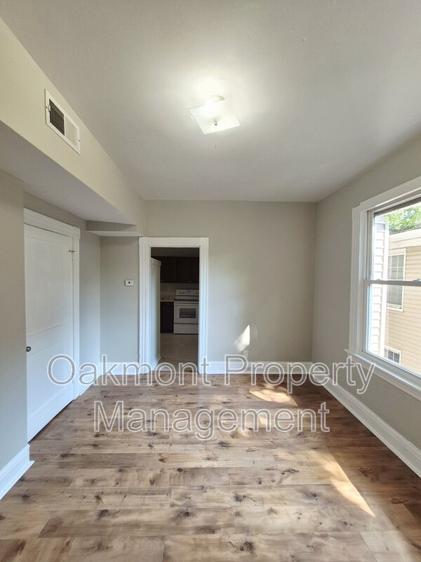 Foto del edificio - 3209 3rd Ave