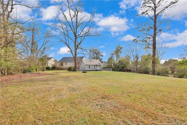 Foto del edificio - 326 Hawley Ln