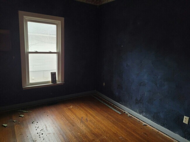 Building Photo - 203 W Lindell St