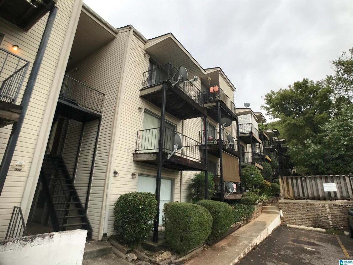 1325 31st St S Unit F, Birmingham, AL 35205 Condo for Rent in