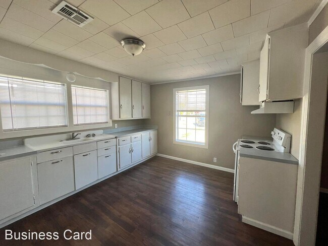 Building Photo - 2 br, 1 bath House - 108 Vine St