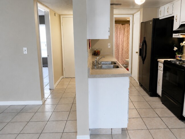 Photo - 5226 Curry Ford Rd (Orlando, FL) Townhome