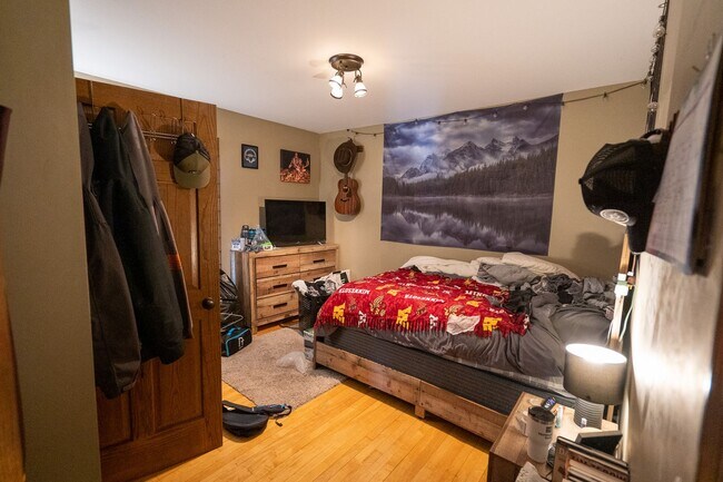 Foto del edificio - 1101 22nd Ave SE