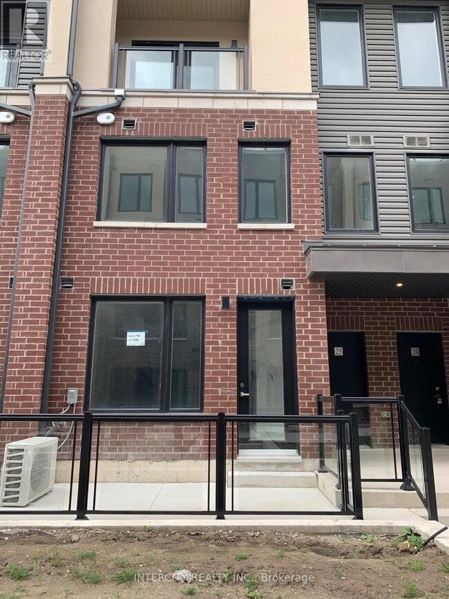 Building Photo - 3409 Ridgeway Dr