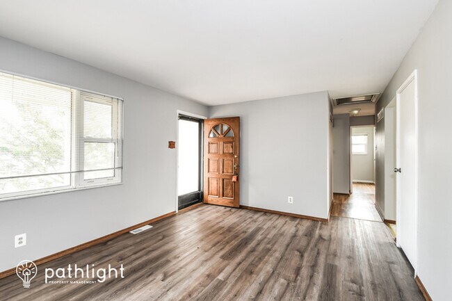 Building Photo - 9700 Antigo Drive, St. Louis, MO, 63123