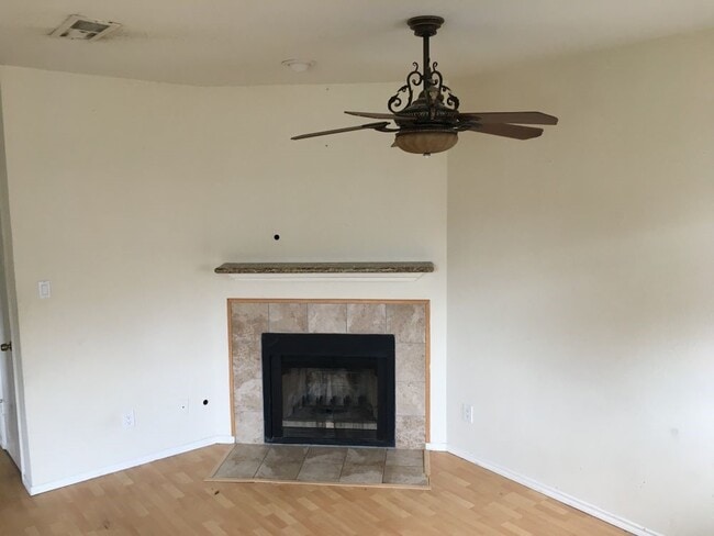 Foto del edificio - 1103 Dulles Ave