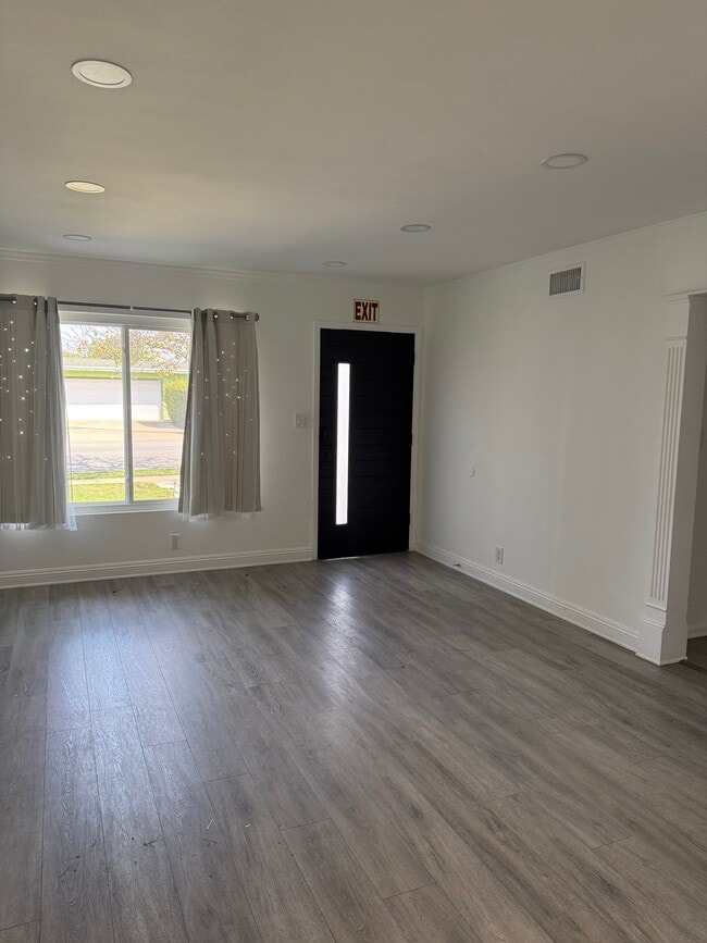 Photo - 9422 Krepp Dr House