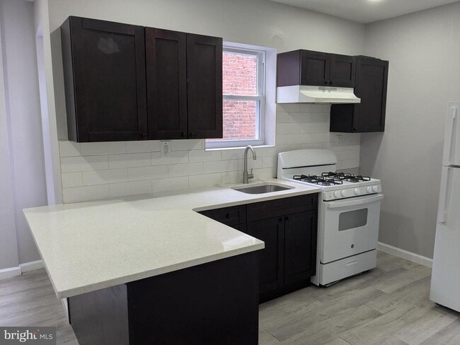 Foto del edificio - 178 W Hanover St