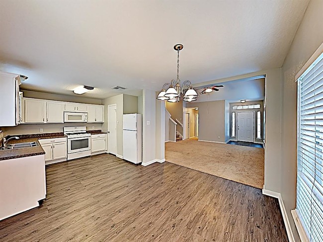 Building Photo - 1438 Rocky Glen Ln
