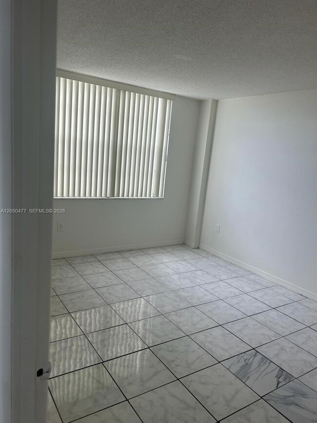Building Photo - 15600 NW 7th Ave