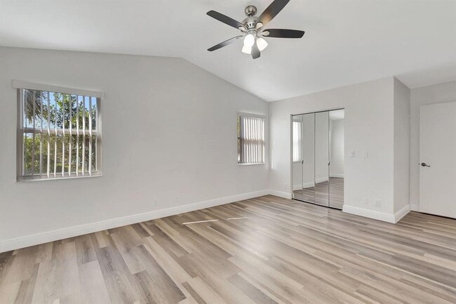 Foto del edificio - 11420 Coral Bay Dr