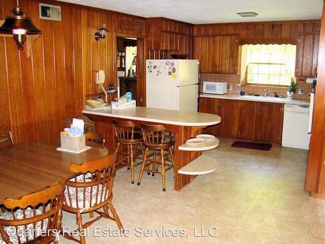 Building Photo - 7137 Styers Ferry Rd