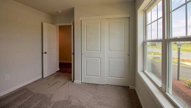 Foto del edificio - 519 Cambridge Ln