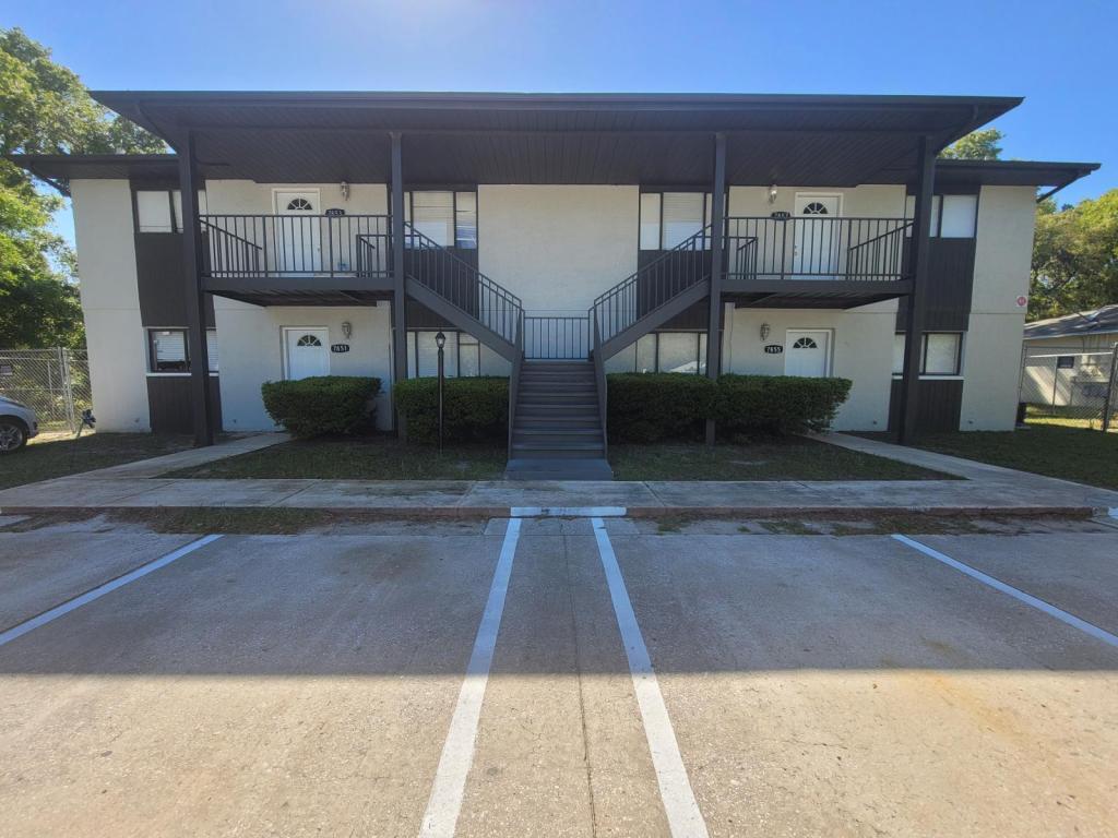 Primary Photo - 7851-7857 Pinehurst Dr.