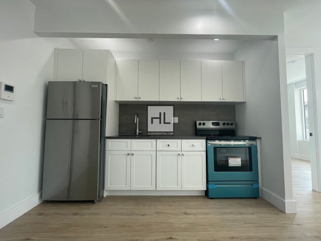 Building Photo - 2510 BEDFORD AVENUE 5B