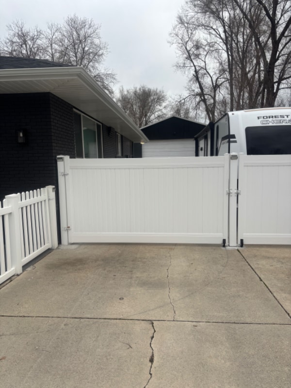 Building Photo - 3524 S Blair Cir