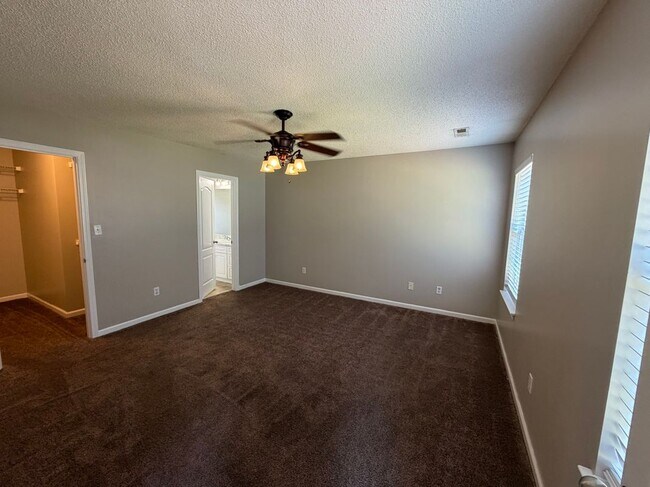 Building Photo - 3447 Jeanne Ln