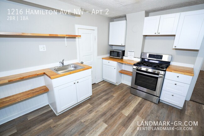 Foto del edificio - 1216 Hamilton Ave NW
