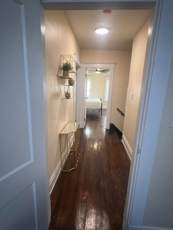 Foto del edificio - 2121 Burnet Ave