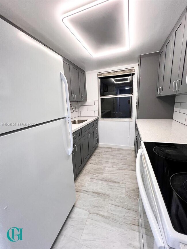 Foto del edificio - 102 SE 10th St