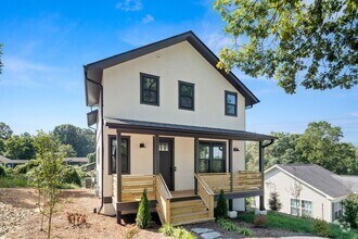 Building Photo - 122 Hazel Mill Rd