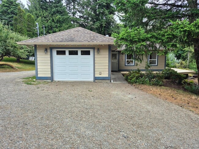 Building Photo - 2107 Mowich Dr