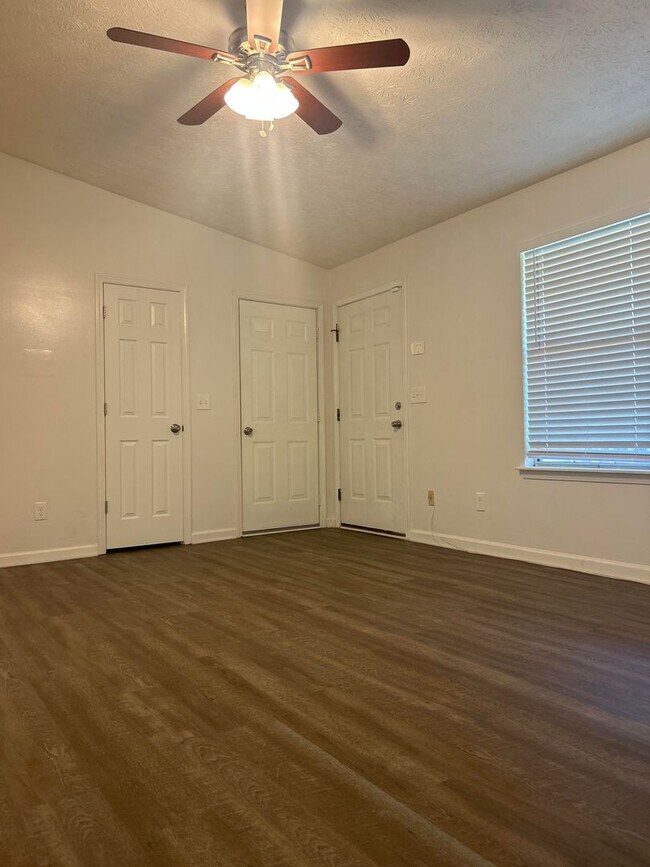 Foto del edificio - 3 Bed 2 Bath in Fulton!