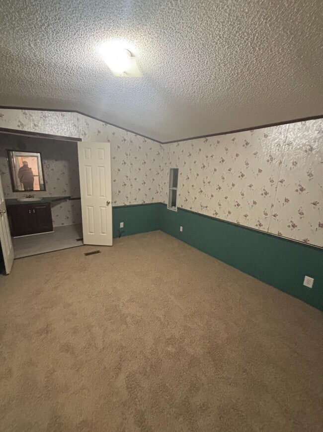 Foto del edificio - 407 Delwood Ln