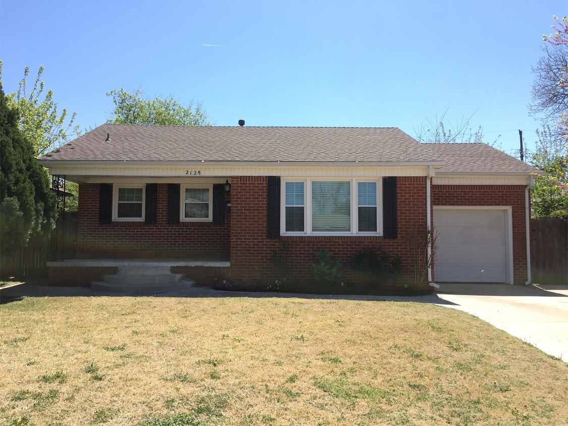 Primary Photo - 2128 Carlisle Rd
