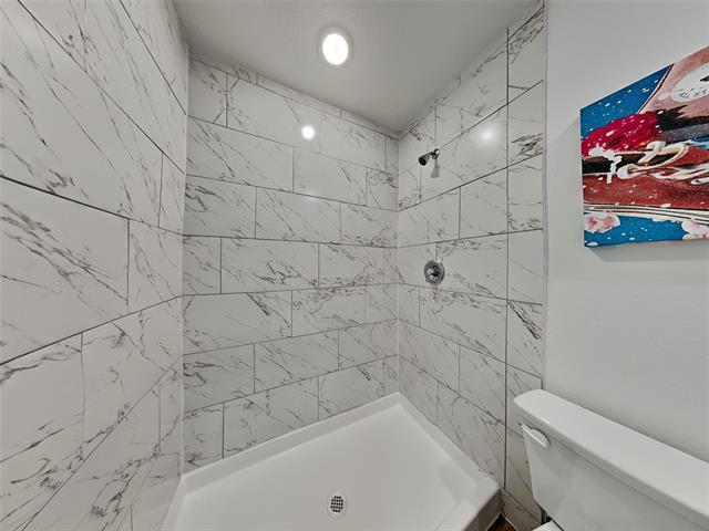 Foto del edificio - 2301 W Magnolia Ave