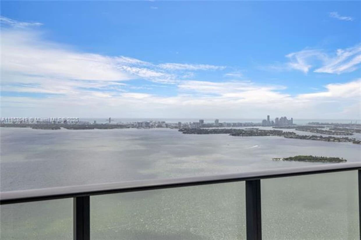 Photo - 480 NE 31st St unit 4706 (A11853049)