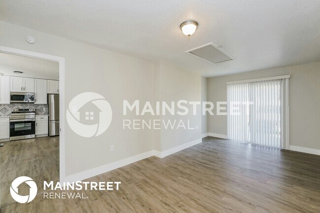 Building Photo - 512 Wildwood Dr