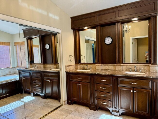 Building Photo - 5179 Keller Ridge Dr