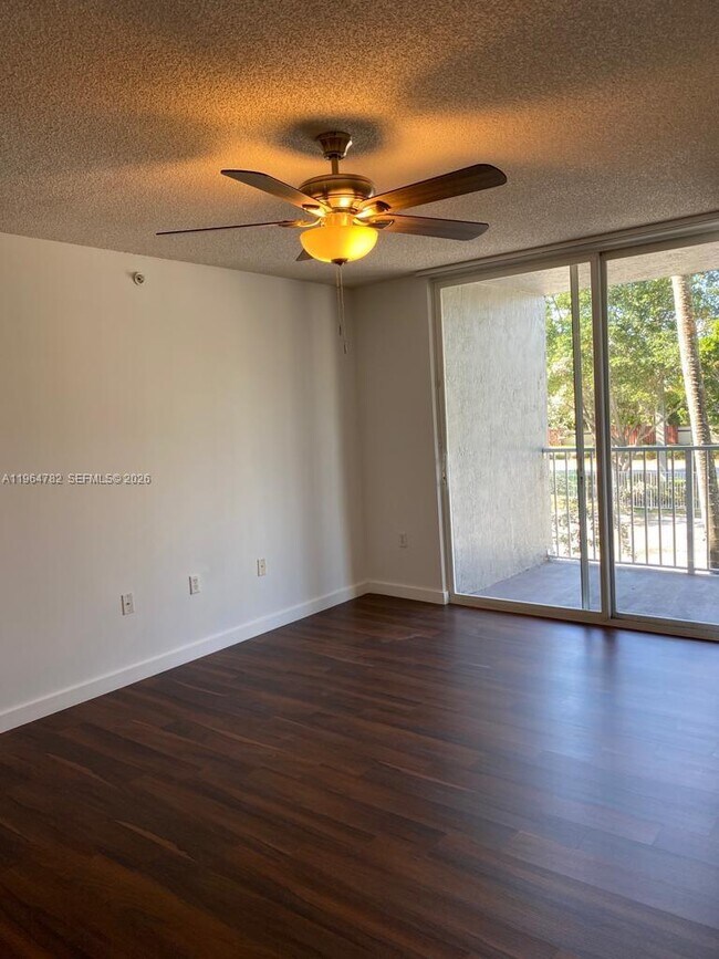 Foto del edificio - 631 SW 111th Ln