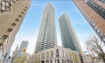 Building Photo - 1080-1080 Bay St.