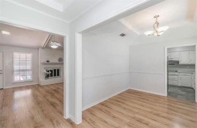 Foto del edificio - 3915 Spring Hollow Dr