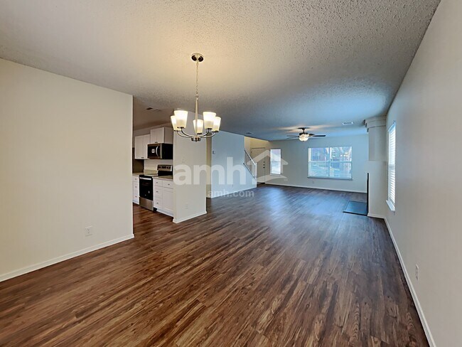 Foto del edificio - 2407 Canyon Rim