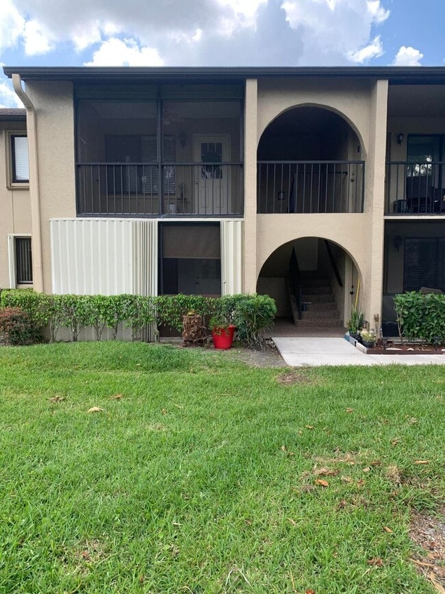 511 Shady Pine Way Unit C1, Greenacres, FL 33415 Condo for Rent in Greenacres, FL