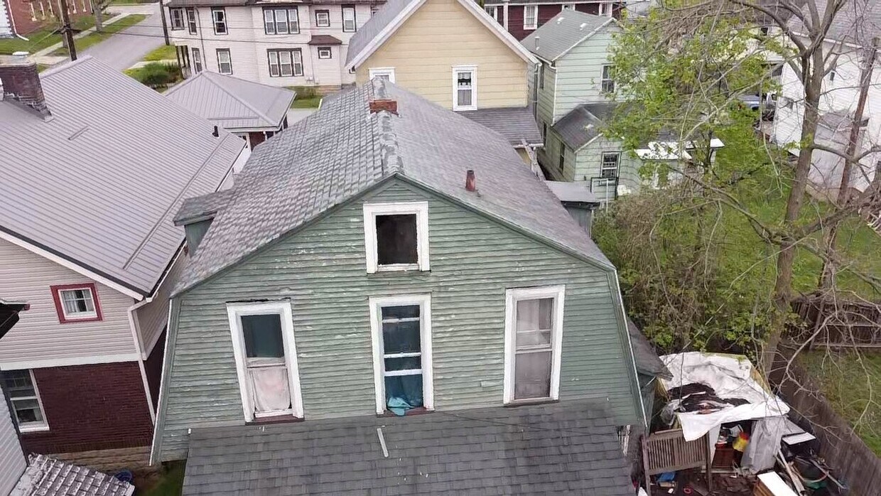 Building Photo - 203 W Front St