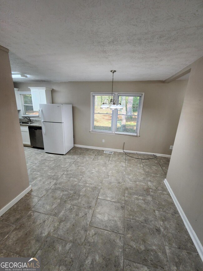 Foto del edificio - 1575 Wildwood Rd NE