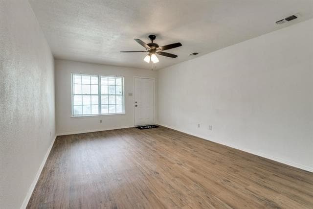 Building Photo - 1422 Deborah Ave