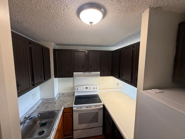 Foto del edificio - 4156 Rice St