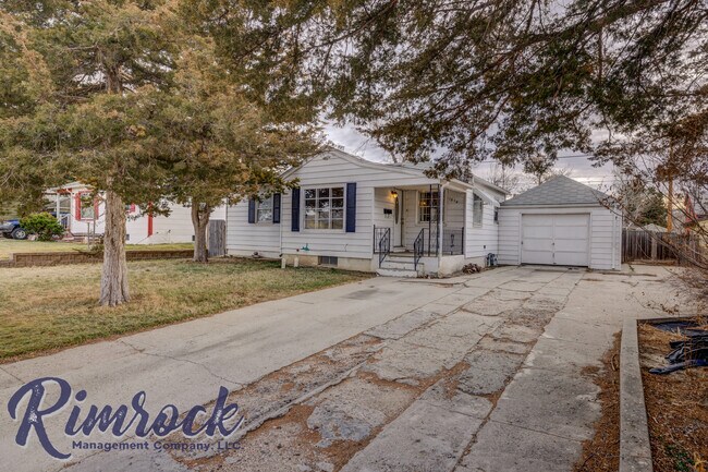 Building Photo - 1814 Westridge Cir