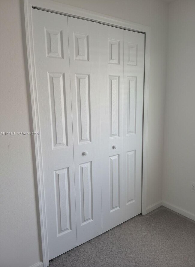 Foto del edificio - 336 Towns Cir