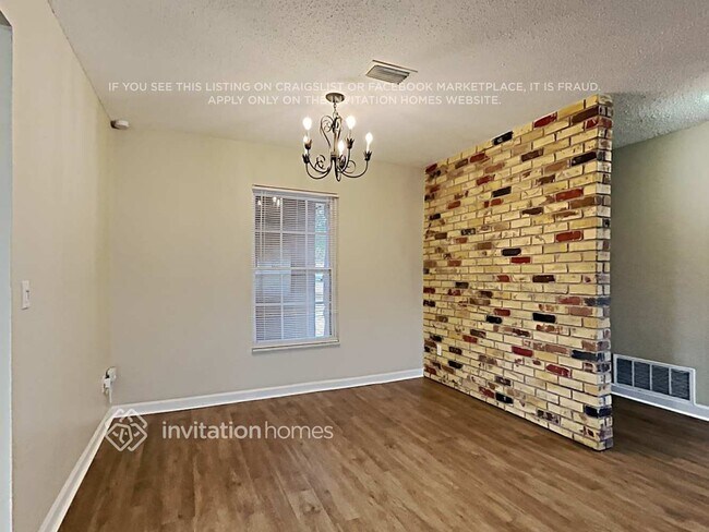 Foto del edificio - 31 Winding Ridge Rd