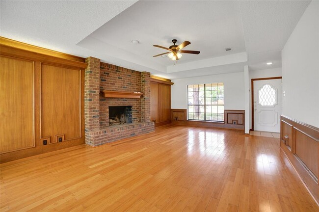 Building Photo - 601 Cedar Ridge Dr