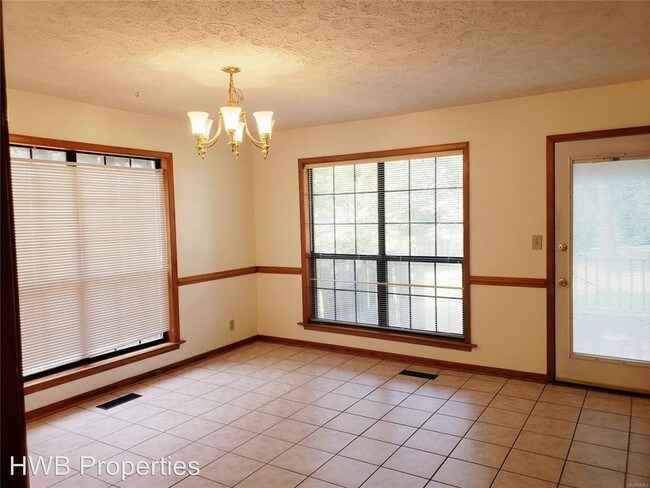 Building Photo - 3 br, 2.5 bath House - 3115 Old Mill Run