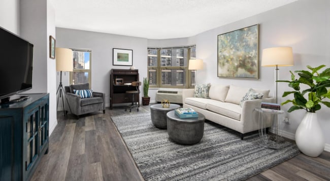 Photo - 5 W Chestnut St Apartment